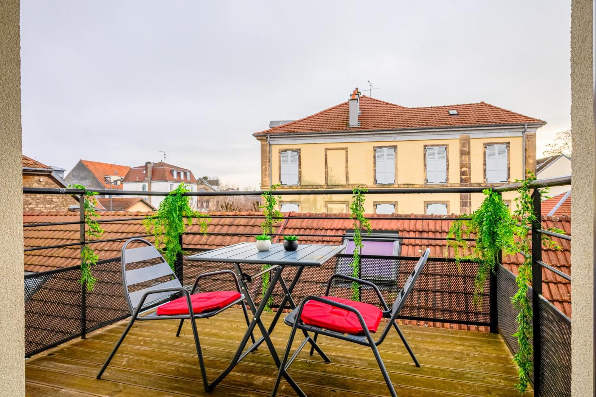 Le Charles Apartment Montbeliard Exterior photo