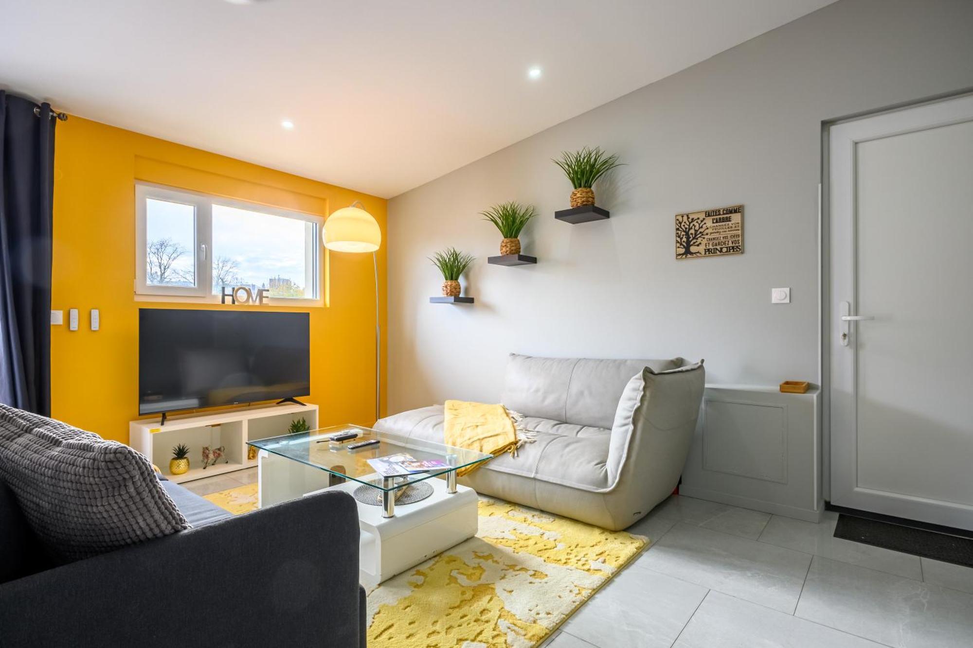 Le Charles Apartment Montbeliard Exterior photo