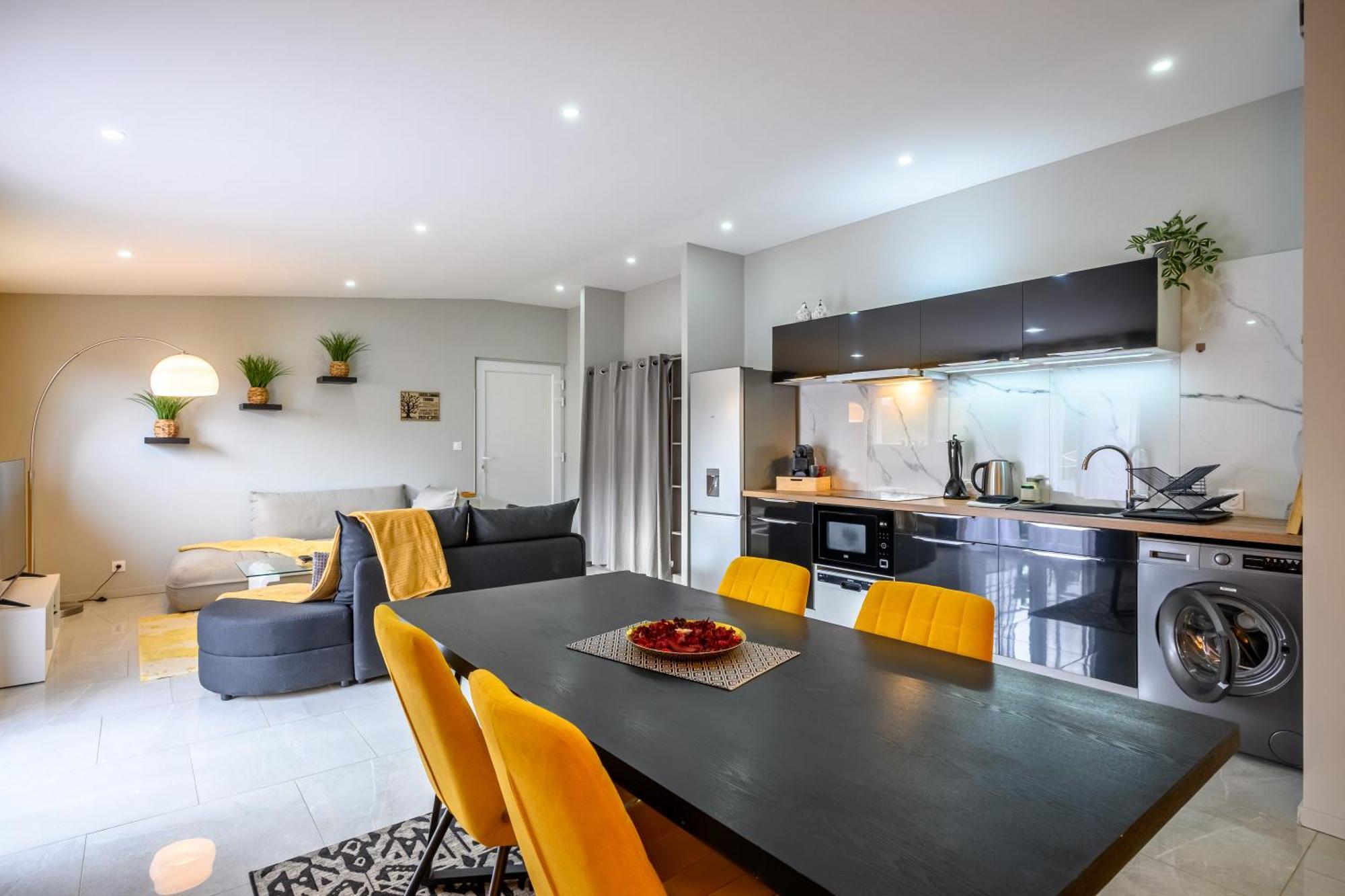 Le Charles Apartment Montbeliard Exterior photo